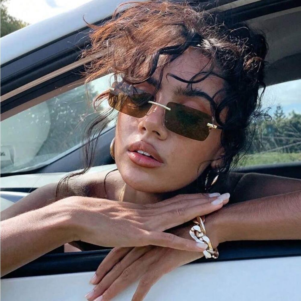 Trendy black Sunglasses Q300